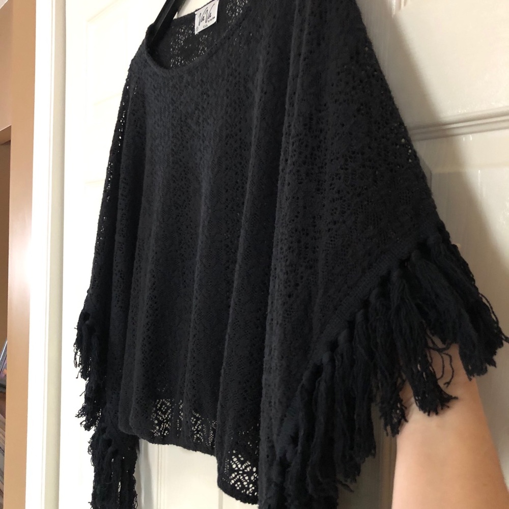 VaVa by Joy Han Crochet Fringe Boho Poncho - Picture 4 of 11